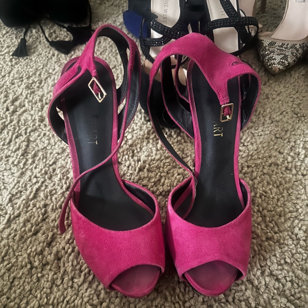 Colin Stuart pink sandals